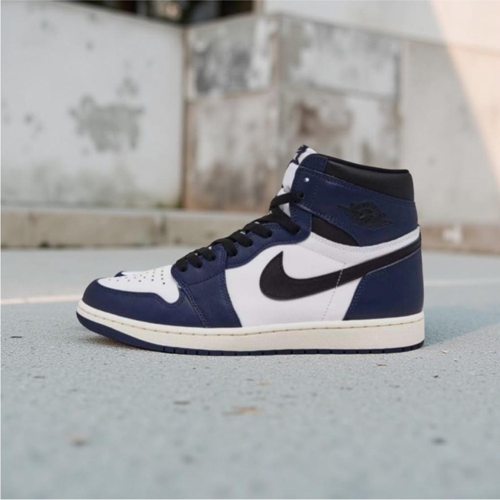 Jordan 1 Retro High OG Midnight Navy Mens Size 6 Sneakers BNIB Classic